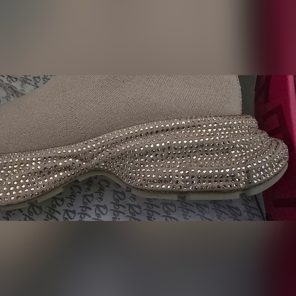 **NEW** Cape Robbin Lynelle (Sz 7.5) Women's Sock Sneakers/Boots - Picture 2 of 4